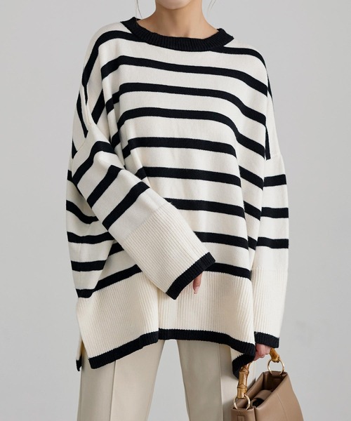 KOBE LETTUCE（コウベレタス）の「選べる2タイプ サイドスリットチュニックニット（ニット/セーター・レディース・ホワイト系1/ベージュ系その他/ホワイト系/グレー系/ホワイト系その他/ホワイト×ブラック/ブルー系その他2/チャコールグレー/ブルー系その他/ベージュ系その他2/ホワイト系その他2/ホワイト×グリーン/ブラック系その他2/グレー系その他2/グレー系その他/ブラック系その他・2/1）」の4枚目の写真