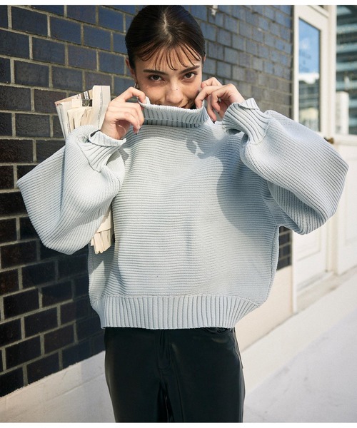 ANAP（アナップ）の「タートルネッククロップドモチモチニットトップスセーター（ニット/セーター・レディース・ブラック/グレー/グリーン/ブラウン/ライトベージュ/ホワイト・FREE）」の9枚目の写真