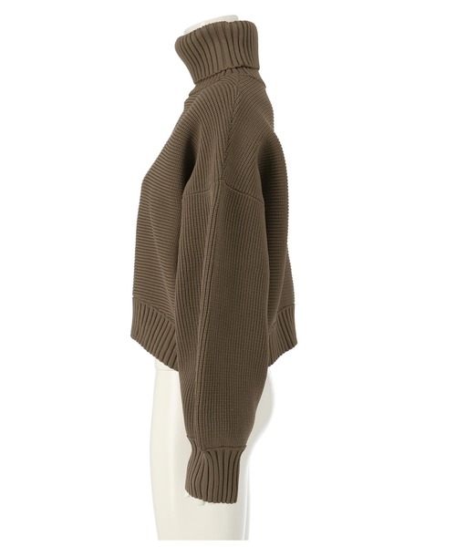 ANAP（アナップ）の「タートルネッククロップドモチモチニットトップスセーター（ニット/セーター・レディース・ブラック/グレー/グリーン/ブラウン/ライトベージュ/ホワイト・FREE）」の21枚目の写真