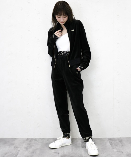 PUMA(プーマ)の「PUMA/プーマ ウィメンズ トレーニング デコ グラム ベロア フルジップ ジャケット(ブルゾン・レディース・ブラック・MEDIUM/LARGE/X-LARGE)」の15枚目の写真