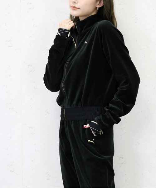 PUMA(プーマ)の「PUMA/プーマ ウィメンズ トレーニング デコ グラム ベロア フルジップ ジャケット(ブルゾン・レディース・ブラック・MEDIUM/LARGE/X-LARGE)」の6枚目の写真