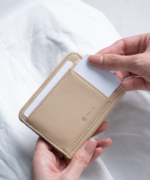 MURA（ムラ）の「リサイクルPU(合成皮革) 薄型コンパクト フラグメントケース（財布・レディース・グリーン/ピンク/ベージュ/チャコールグレー・FREE）」の9枚目の写真