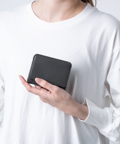 MURA（ムラ）の「リサイクルPU(合成皮革) 薄型コンパクト フラグメントケース（財布・レディース・グリーン/ピンク/ベージュ/チャコールグレー・FREE）」の11枚目の写真