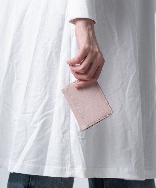 MURA（ムラ）の「リサイクルPU(合成皮革) 薄型コンパクト フラグメントケース（財布・レディース・グリーン/ピンク/ベージュ/チャコールグレー・FREE）」の18枚目の写真