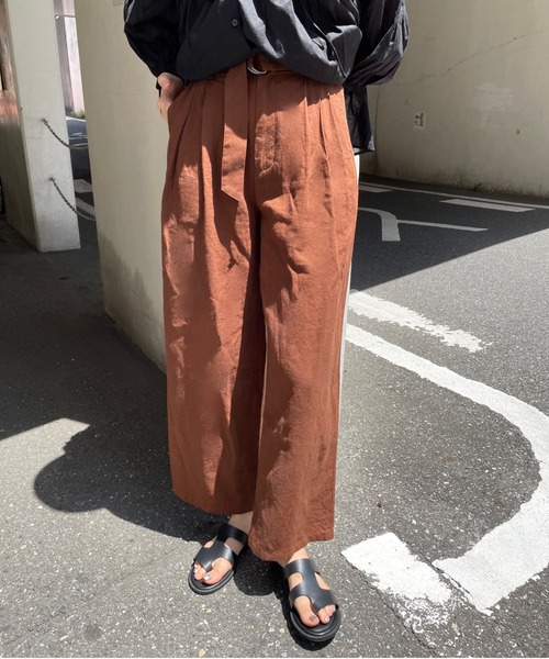 LOWRYS FARM（ローリーズファーム）の「ノルマンディワイドパンツ　191845（その他パンツ・レディース・チャコールグレー/ブルー/グリーン/アイボリー/ブラウン・MEDIUM/LARGE）」の3枚目の写真