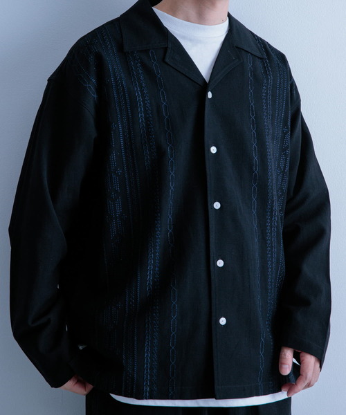 ITEMS URBANRESEARCH(アイテムズ アーバンリサーチ)の「『セットアップ対応』リネン混 オープンカラー 刺繍シャツ(シャツ/ブラウス・メンズ・カーキ/ブラック/ピンク・LARGE/MEDIUM)」の2枚目の写真