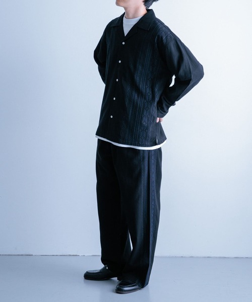 ITEMS URBANRESEARCH(アイテムズ アーバンリサーチ)の「『セットアップ対応』リネン混 オープンカラー 刺繍シャツ(シャツ/ブラウス・メンズ・カーキ/ブラック/ピンク・LARGE/MEDIUM)」の11枚目の写真