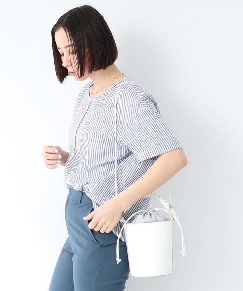 INDIVI(インディヴィ)の「◆【ゆったりシルエット/洗える】フレンチリネンTトップス(シャツ/ブラウス・レディース・ホワイト/ライトブルー/ネイビー/ホワイト系その他3/ピンク系・15 /34/05/38/12/13)」の17枚目の写真