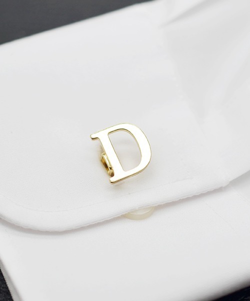 Fun & Daily（ファンアンドデイリー）の「F&D : アルファベットカフス( Gold )（カフリンクス・メンズ・A/B/C/D/E/F/G/H/I/J/K/L/M/N/O/P/Q/R/S/T/U/V/W/X/Y/Z・FREE）」の4枚目の写真