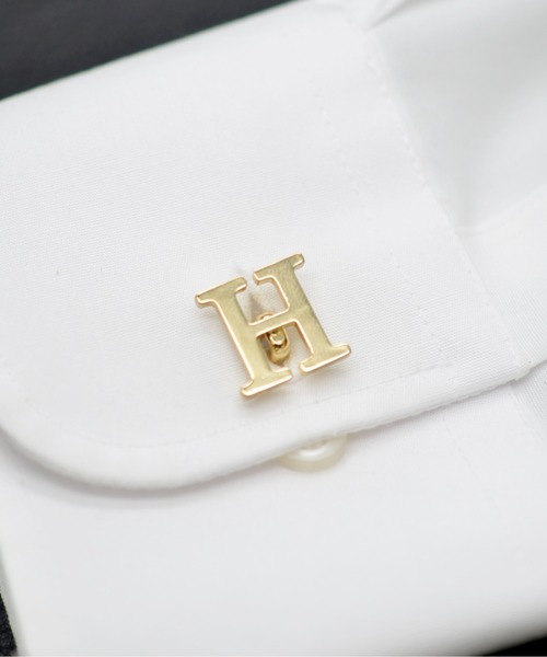 Fun & Daily（ファンアンドデイリー）の「F&D : アルファベットカフス( Gold )（カフリンクス・メンズ・A/B/C/D/E/F/G/H/I/J/K/L/M/N/O/P/Q/R/S/T/U/V/W/X/Y/Z・FREE）」の8枚目の写真