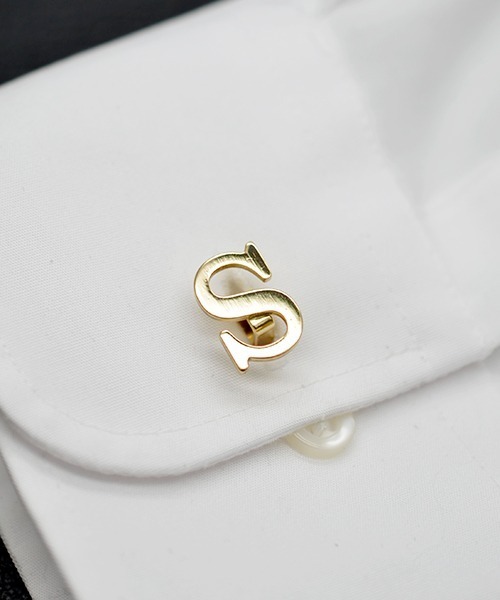 Fun & Daily（ファンアンドデイリー）の「F&D : アルファベットカフス( Gold )（カフリンクス・メンズ・A/B/C/D/E/F/G/H/I/J/K/L/M/N/O/P/Q/R/S/T/U/V/W/X/Y/Z・FREE）」の19枚目の写真