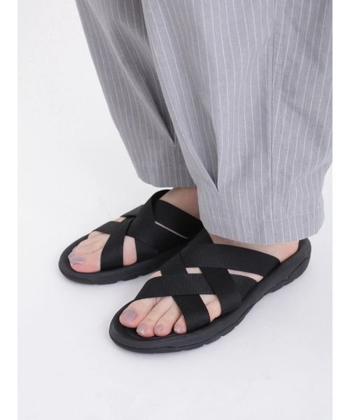 Samansa Mos2（サマンサ モスモス）の「メッシュスポーツサンダル（サンダル・レディース・ブラウン/ブラック・LARGE/MEDIUM）」の2枚目の写真