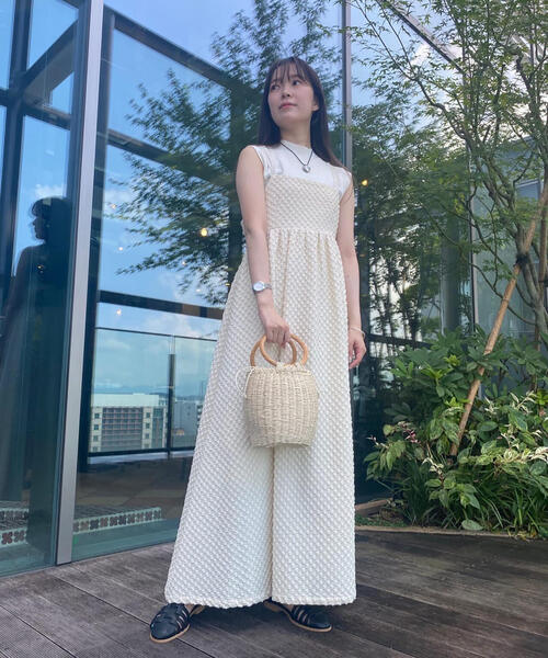 N.(N. Natural Beauty Basic)(エヌエヌナチュラルビューティーベーシック)の「◆総針ボトルネックノースリーブニット(ニット/セーター・レディース・ボルドー/マジェンタ/グリーン/ホワイト/ブラック・MEDIUM)」の13枚目の写真