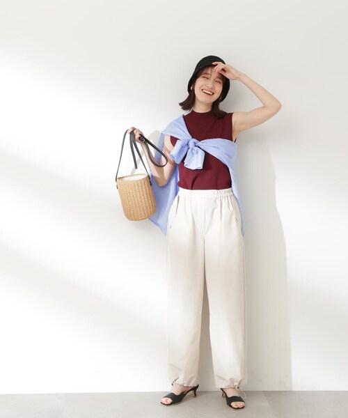 N.(N. Natural Beauty Basic)(エヌエヌナチュラルビューティーベーシック)の「◆総針ボトルネックノースリーブニット(ニット/セーター・レディース・ボルドー/マジェンタ/グリーン/ホワイト/ブラック・MEDIUM)」の21枚目の写真