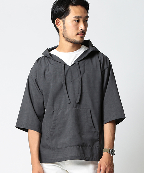 BEAMS(ビームス)の「BEAMS / ウール プルオーバー パーカー(パーカー・メンズ・ブラック/チャコールグレー・LARGE/SMALL/MEDIUM)」の1枚目の写真