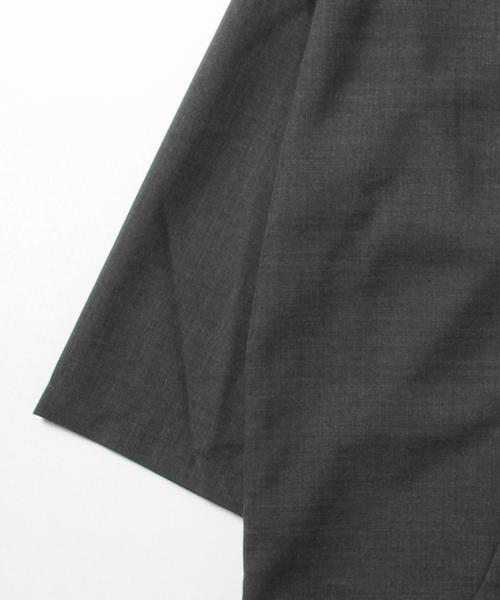 BEAMS(ビームス)の「BEAMS / ウール プルオーバー パーカー(パーカー・メンズ・ブラック/チャコールグレー・LARGE/SMALL/MEDIUM)」の8枚目の写真