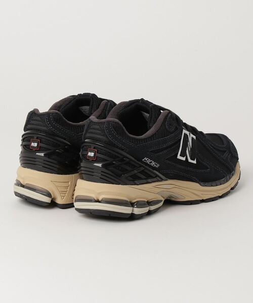 NEW BALANCE（ニューバランス）の「NEW BALANCE M1906R（スニーカー・メンズ・ブラック・25cm）」の3枚目の写真