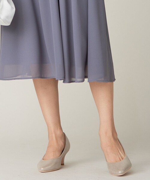 ANY SIS(エニィスィス)の「【22.5cm~24.5cm】シャイニーレディライク パンプス(パンプス・レディース・ベージュ系/ブラック系・X-SMALL/SMALL/MEDIUM/LARGE/LL)」の2枚目の写真