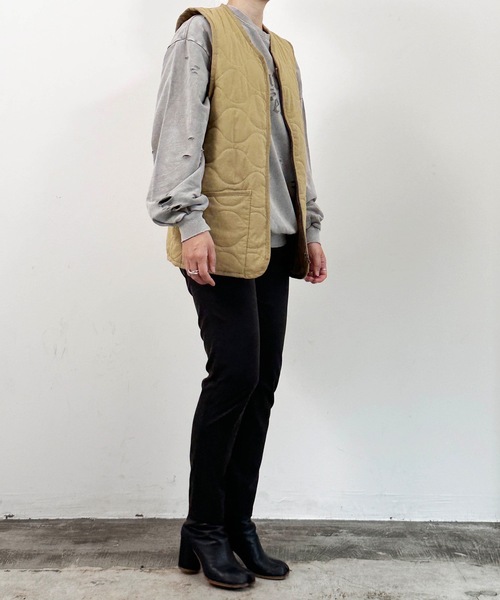 COMMON WARE(コモンウェアー)の「COMMONWARE:瓢箪キルト インナーダウンベスト(ダウンベスト・レディース・ベージュ/ブラック/カーキ・XL/L/M)」の16枚目の写真