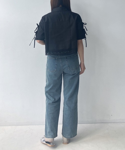 AS KNOW AS plus（アズノゥアズプラス）の「〇肩リボン刺繍ロゴ半袖シャツ（シャツ/ブラウス・レディース・オフホワイト/ブルー系/ピンク/ホワイト系1/ブラック系1/ブルー系1/ブルー/ブラック系2/ブルー系2/ホワイト系2/ブルー系その他2・FREE）」の22枚目の写真