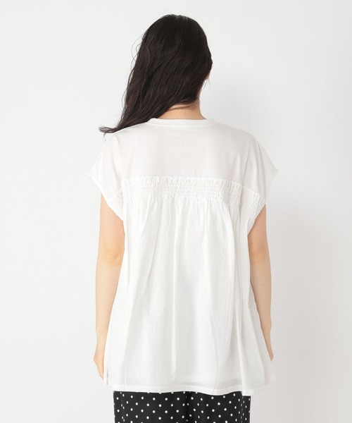 studio CLIP(スタディオクリップ)の「シャーリングドッキングプルオーバー(Tシャツ/カットソー・レディース・オフホワイト/カーキ/ブラック・FREE)」の13枚目の写真