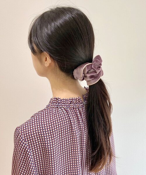 OPAQUE.CLIP（オペークドットクリップ）の「◆ベロアシュシュ（その他ヘアアクセサリー・レディース・パープル系4/ブラウン系/イエロー・00）」の3枚目の写真