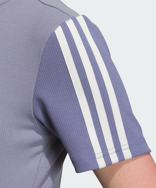 adidas（アディダス）の「クロップド 半袖Tシャツ / アディダス