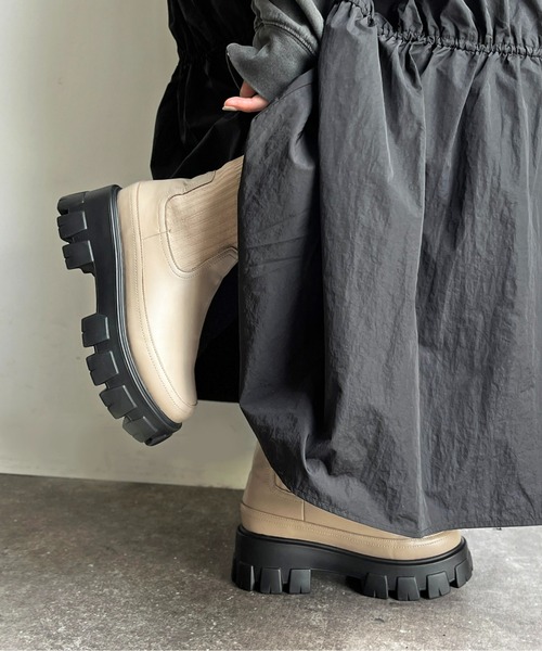 CPCM(シーピーシーエム)の「厚底ニットカジュアルブーツ(ブーツ・レディース・アイボリー/ベージュ/ブラック・MEDIUM/LARGE/SMALL)」の3枚目の写真