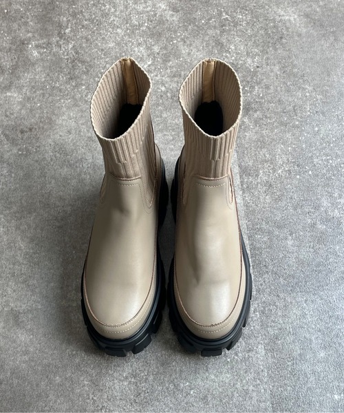 CPCM(シーピーシーエム)の「厚底ニットカジュアルブーツ(ブーツ・レディース・アイボリー/ベージュ/ブラック・MEDIUM/LARGE/SMALL)」の14枚目の写真