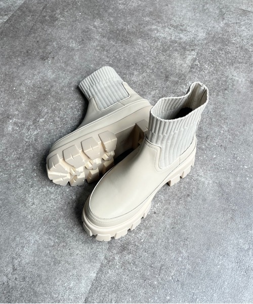 CPCM(シーピーシーエム)の「厚底ニットカジュアルブーツ(ブーツ・レディース・アイボリー/ベージュ/ブラック・MEDIUM/LARGE/SMALL)」の5枚目の写真