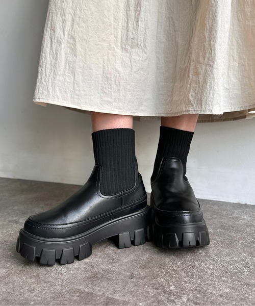 CPCM(シーピーシーエム)の「厚底ニットカジュアルブーツ(ブーツ・レディース・アイボリー/ベージュ/ブラック・MEDIUM/LARGE/SMALL)」の16枚目の写真