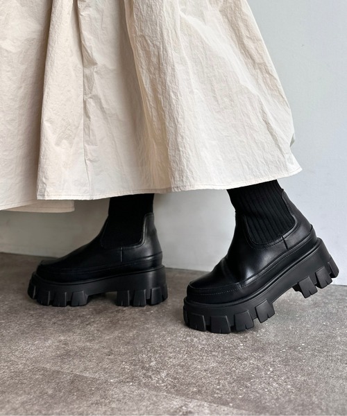 CPCM(シーピーシーエム)の「厚底ニットカジュアルブーツ(ブーツ・レディース・アイボリー/ベージュ/ブラック・MEDIUM/LARGE/SMALL)」の17枚目の写真