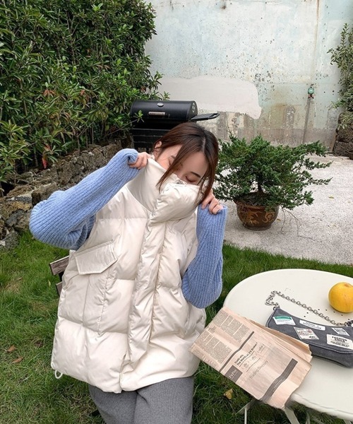 Chaco closet（チャコ クローゼット）の「スタンドネックミリタリー中綿ベスト（ダウンベスト・レディース・アイボリー/ブラック・FREE）」の3枚目の写真