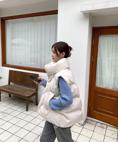 Chaco closet（チャコ クローゼット）の「スタンドネックミリタリー中綿ベスト（ダウンベスト・レディース・アイボリー/ブラック・FREE）」の6枚目の写真