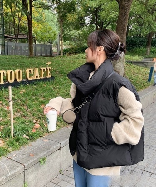 Chaco closet（チャコ クローゼット）の「スタンドネックミリタリー中綿ベスト（ダウンベスト・レディース・アイボリー/ブラック・FREE）」の10枚目の写真