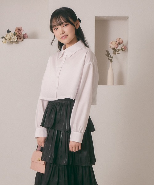 shrita(シュリータ)の「【shrita】サイドドロストショートシャツ(シャツ/ブラウス・キッズ・アイボリー/ピンク/ライトブルー・S/M/L)」の6枚目の写真
