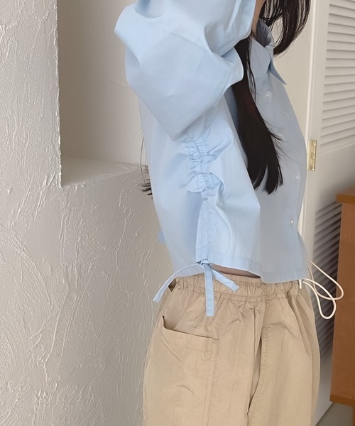 shrita(シュリータ)の「【shrita】サイドドロストショートシャツ(シャツ/ブラウス・キッズ・アイボリー/ピンク/ライトブルー・S/M/L)」の12枚目の写真