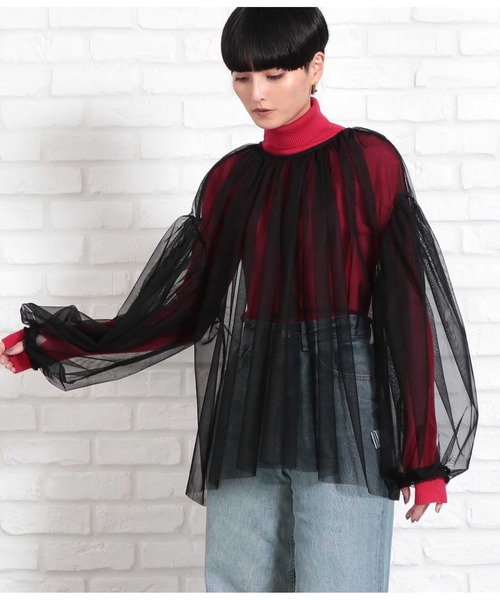 Settimissimo（セッティミッシモ）の「チュールレイヤード パフスリーブ クルーネック プルオーバー（Tシャツ/カットソー・レディース・ベージュ系その他/ブラック・FREE）」の4枚目の写真