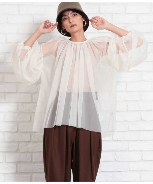 Settimissimo（セッティミッシモ）の「チュールレイヤード パフスリーブ クルーネック プルオーバー（Tシャツ/カットソー・レディース・ベージュ系その他/ブラック・FREE）」の17枚目の写真