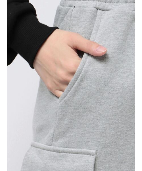 GYDA（ジェイダ）の「スウェットカーゴ ロングスカート（スカート・レディース・グレー/ブラック・FREE）」の17枚目の写真