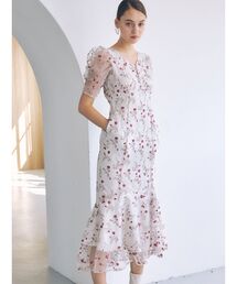 MERCURYDUO | エンブロイダリーアシメマーメイドワンピース(ワンピース)