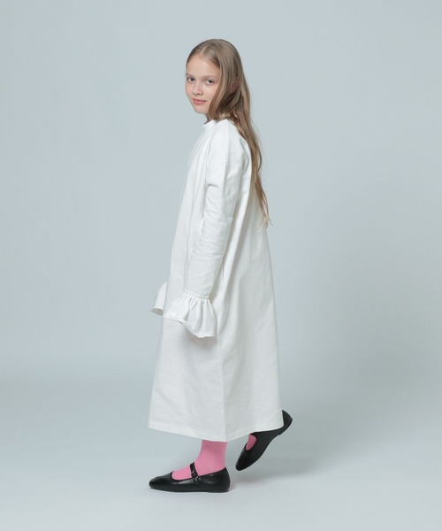 LOWRYS FARM(ローリーズファーム)の「ソデフリルカットワンピース 993149(ワンピース・キッズ・ブラック/ホワイト・FREE)」の2枚目の写真