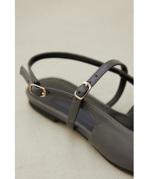 crie conforto(クリーコンフォルト)の「ポインテッドバックストラップパンプス(パンプス・レディース・グレー/ブラック・SMALL/MEDIUM/LARGE/LL)」の3枚目の写真
