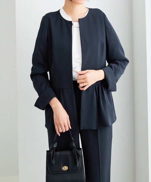 alotta(アロッタ)の「洗える!ペプラムジャケットスーツ(スーツパンツ・レディース・ブラック/ネイビー・LL/M/L/3L)」の22枚目の写真
