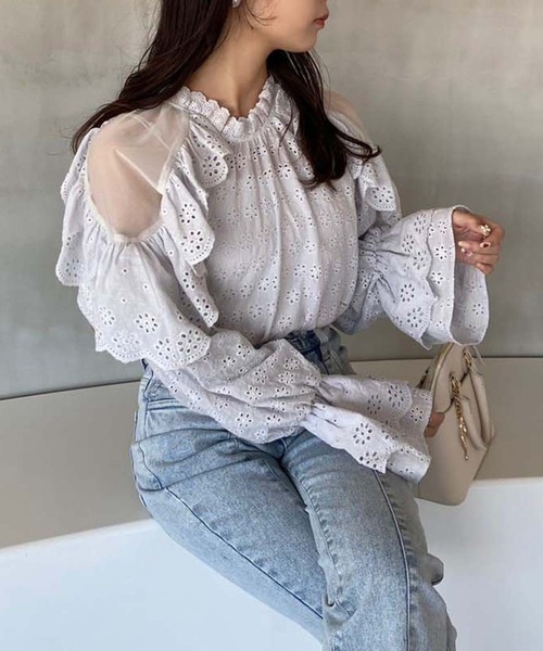 one after another NICE CLAUP(ワンアフターアナザーナイスクラップ)の「【WEB限定】コットンレースブラウス(シャツ/ブラウス・レディース・ブラック/オフホワイト/サックスブルー・FREE)」の3枚目の写真