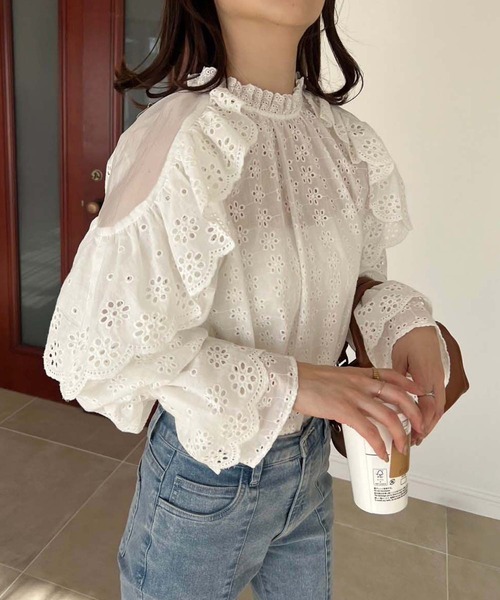 one after another NICE CLAUP(ワンアフターアナザーナイスクラップ)の「【WEB限定】コットンレースブラウス(シャツ/ブラウス・レディース・ブラック/オフホワイト/サックスブルー・FREE)」の5枚目の写真