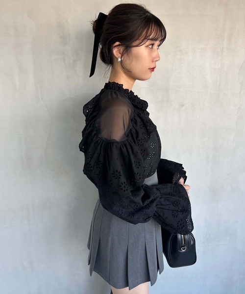 one after another NICE CLAUP(ワンアフターアナザーナイスクラップ)の「【WEB限定】コットンレースブラウス(シャツ/ブラウス・レディース・ブラック/オフホワイト/サックスブルー・FREE)」の19枚目の写真