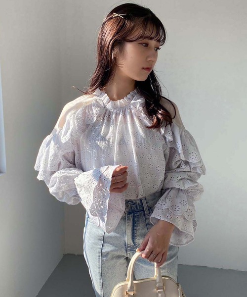 one after another NICE CLAUP(ワンアフターアナザーナイスクラップ)の「【WEB限定】コットンレースブラウス(シャツ/ブラウス・レディース・ブラック/オフホワイト/サックスブルー・FREE)」の12枚目の写真