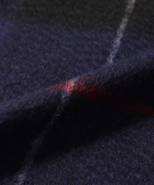 EDIFICE（エディフィス）の「カシミヤ チェックストール（マフラー・メンズ・ブルー/レッド系その他/ダークブルー/パープル系その他・FREE）」の8枚目の写真