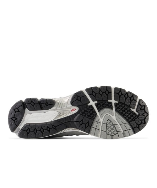 M2002RXJ GRAY（スニーカー）｜New Balance（ニューバランス）の